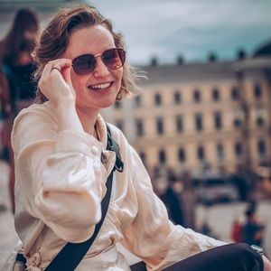 Meet your Posher, Jennifer